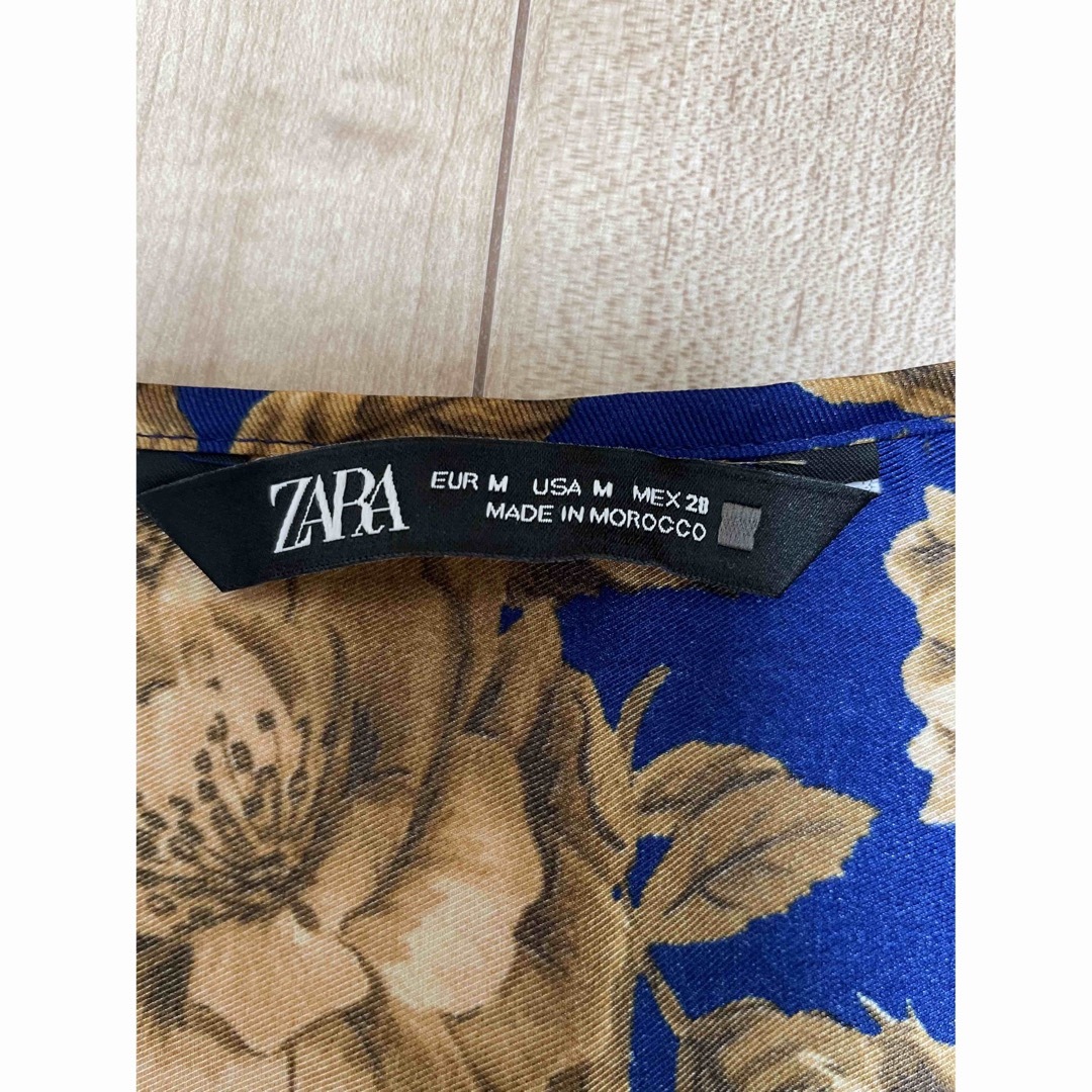 ZARA(ザラ)のザラ★総柄ブラウス羽織 レディースのトップス(シャツ/ブラウス(長袖/七分))の商品写真