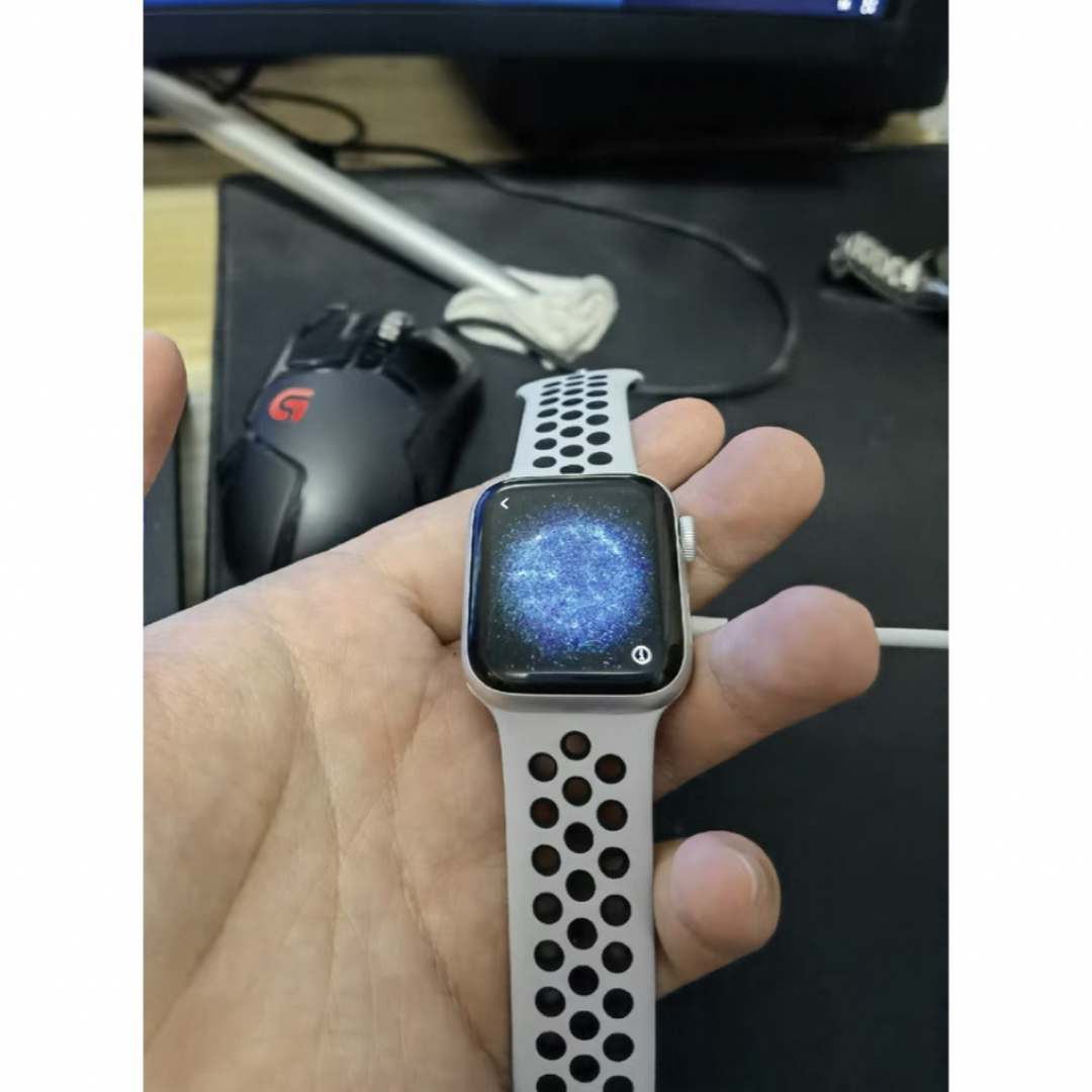 Apple watch SE 41mm nike GPSモデル