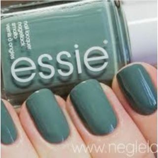 エッシー(Essie)の【essie】vested interest 、グリーン系 エッシー(マニキュア)