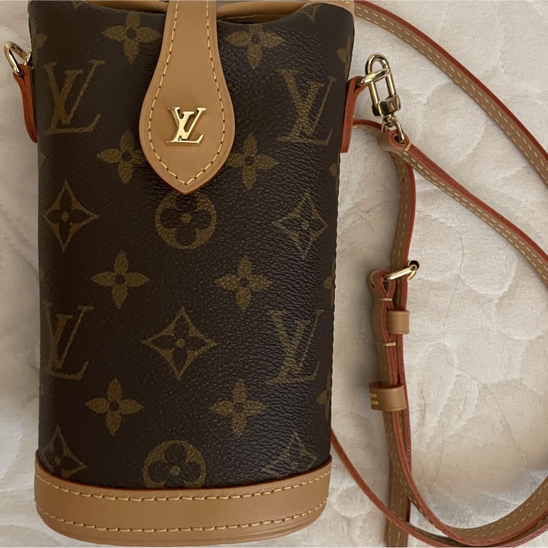 LOUIS VUITTON - 最終値下げ美品 ルイヴィトン フォールド・ミー LOUIS VUITTON - 最終値下げ美品 ルイヴィトン フォールド・ミー