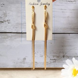 ロングチェーンNo.1042 ハンドメイドピアス handmade pierceの通販 by