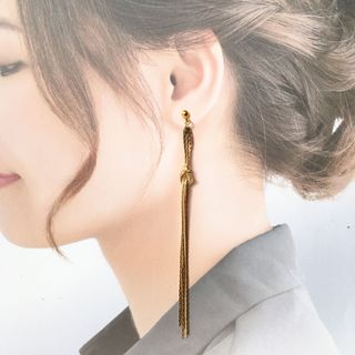 ロングチェーンNo.1042 ハンドメイドピアス handmade pierceの通販 by