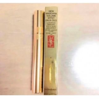 イヴサンローランボーテ(Yves Saint Laurent Beaute)の新品未使用箱入り！サンローラン　マスカラヴォリュームエフォシル1番　ブラック(マスカラ)