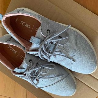 トムズ(TOMS)のTOMS  W5.5  スニーカー　トムズ(スニーカー)