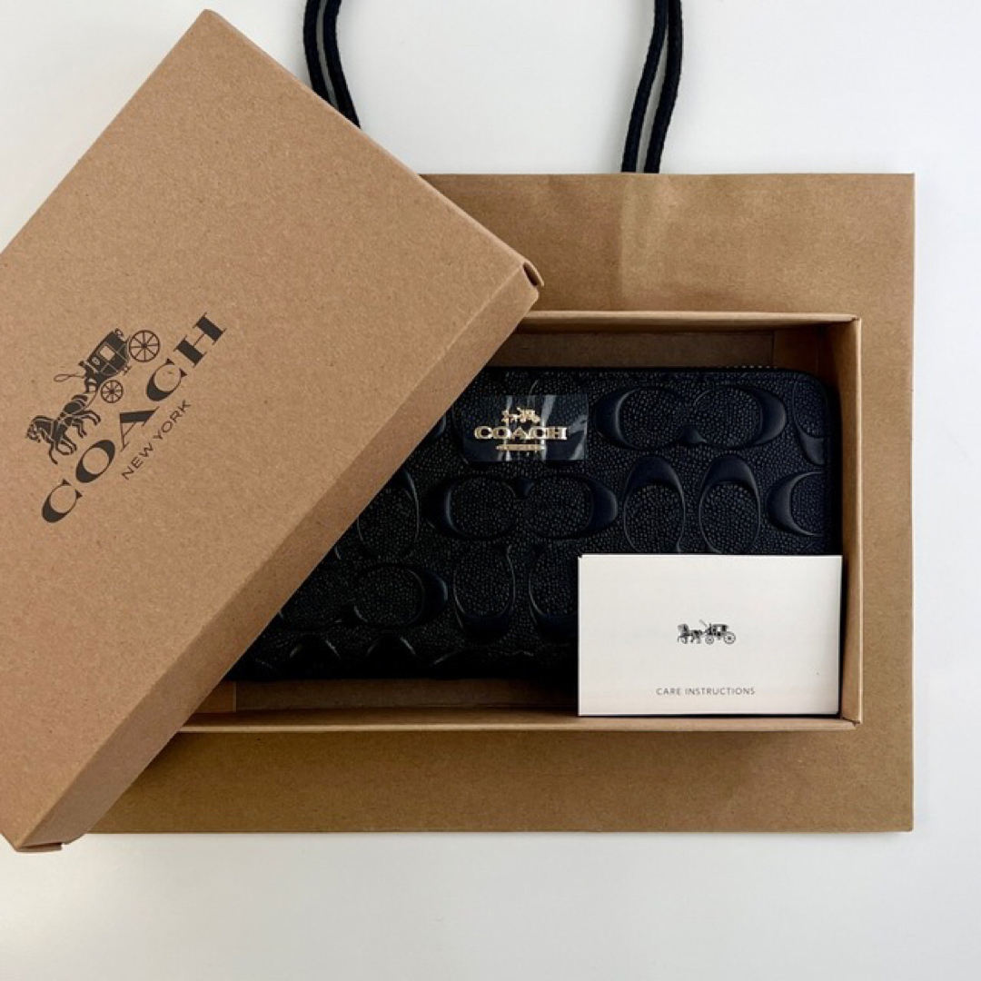 COACH(コーチ)の新品 未使用 COACH コーチ 長財布 シグネチャー ブラック 黒 レディース レディースのファッション小物(財布)の商品写真