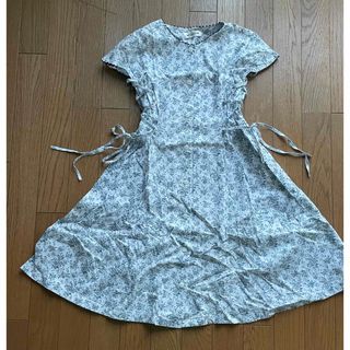 美品　アートレター　小花柄　ワンピース 150(ワンピース)