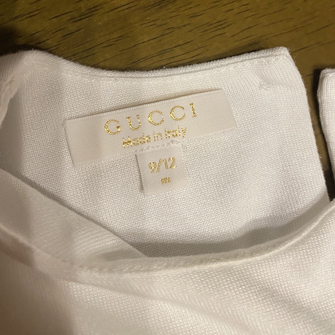 Gucci(グッチ)の【専用】GUCCI プリーツワンピース キッズ/ベビー/マタニティのベビー服(~85cm)(ワンピース)の商品写真