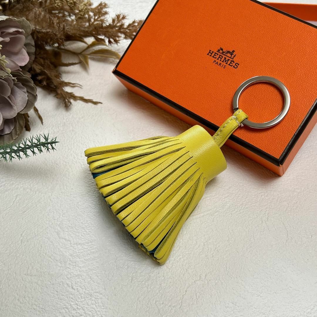 美品】 HERMES エルメス チャーム キーホルダー カルメン タッセル