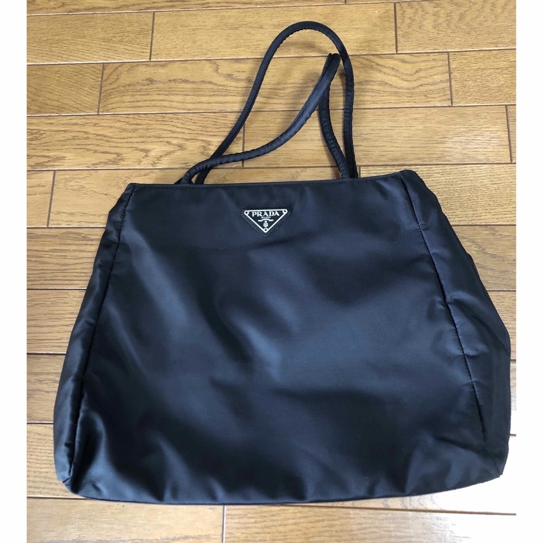 PRADA バック　黒ブラック