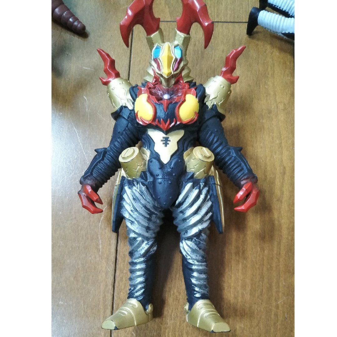 BANDAI(バンダイ)の中古　ウルトラマン　怪獣　ソフビ　8体　まとめ売り エンタメ/ホビーのフィギュア(特撮)の商品写真