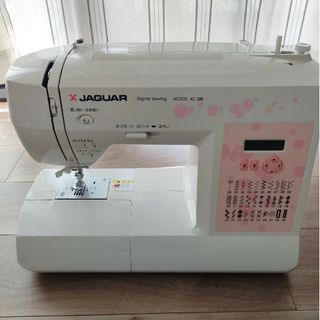 ジャガー(Jaguar)の【専用出品】フットコントローラー付き　ジャガーコンピューターミシンKC-200(その他)