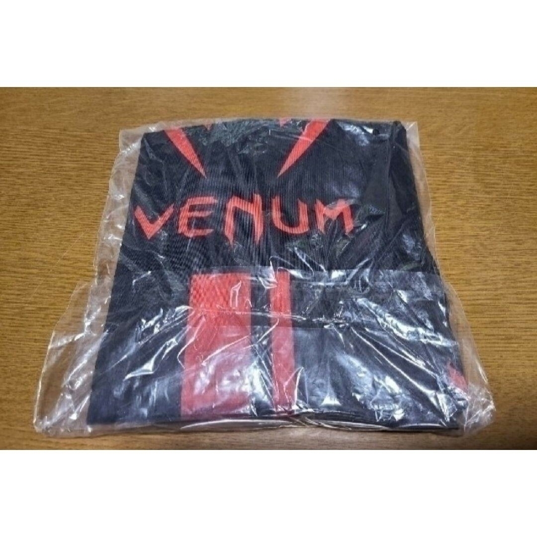 ☆Lサイズ☆VENUM ラッシュガード スポーツ/アウトドアのトレーニング/エクササイズ(トレーニング用品)の商品写真