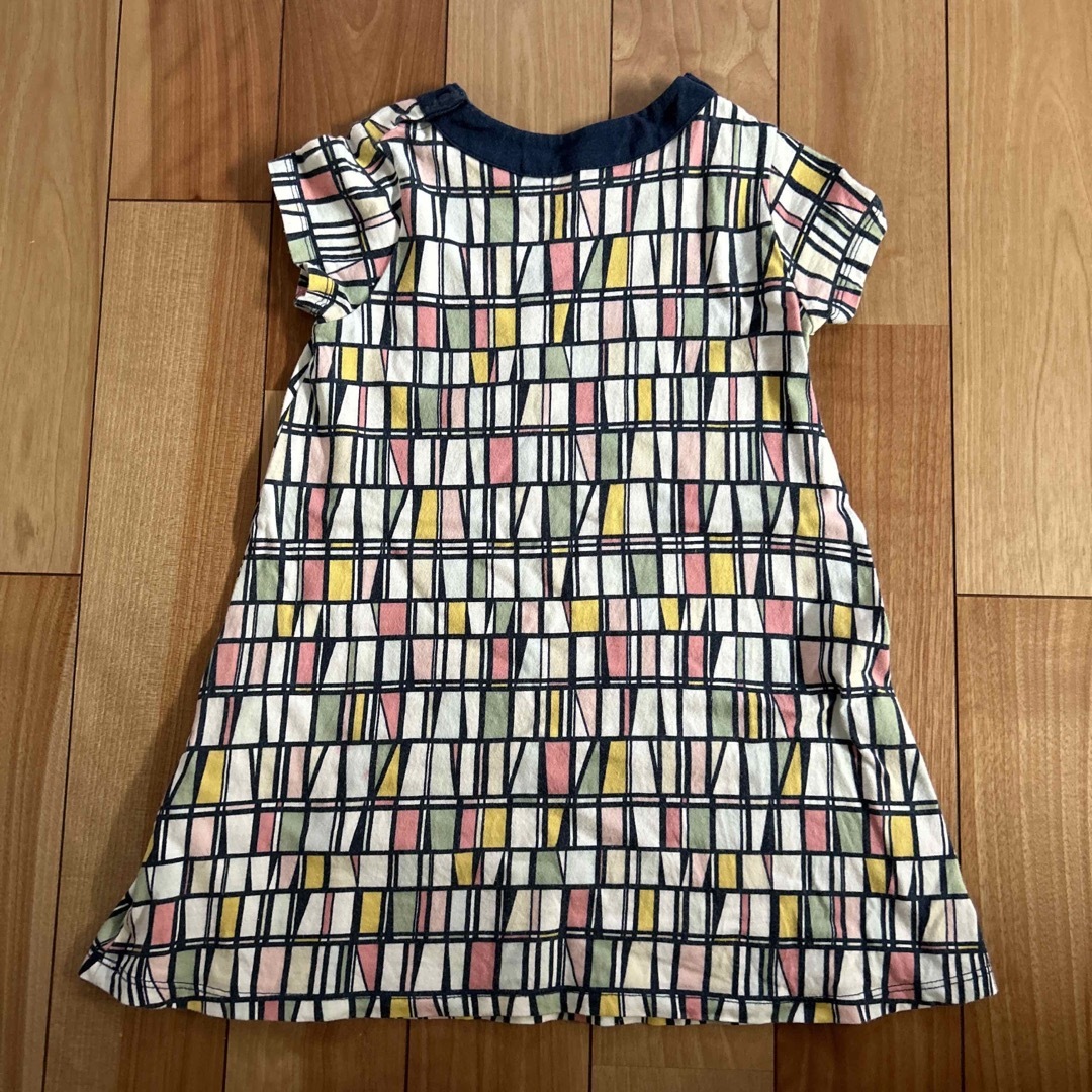 UNIQLO(ユニクロ)の女の子　カラフル　ワンピース キッズ/ベビー/マタニティのキッズ服女の子用(90cm~)(ワンピース)の商品写真