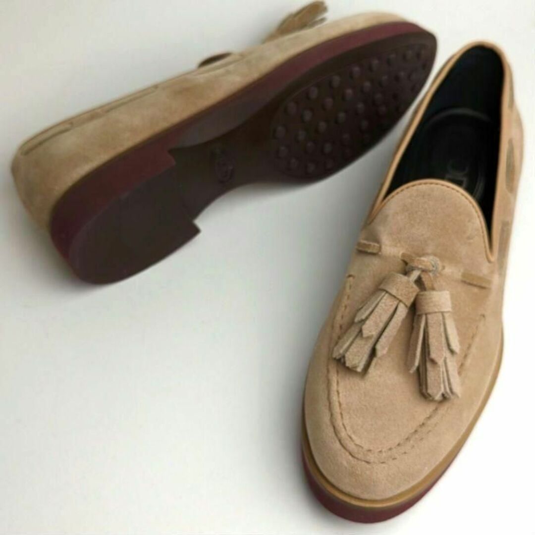 TOD'S(トッズ)の新品そっくりさん⭐トッズ　TOD'S　スエード　ローファー　パンプス　36 レディースの靴/シューズ(ローファー/革靴)の商品写真
