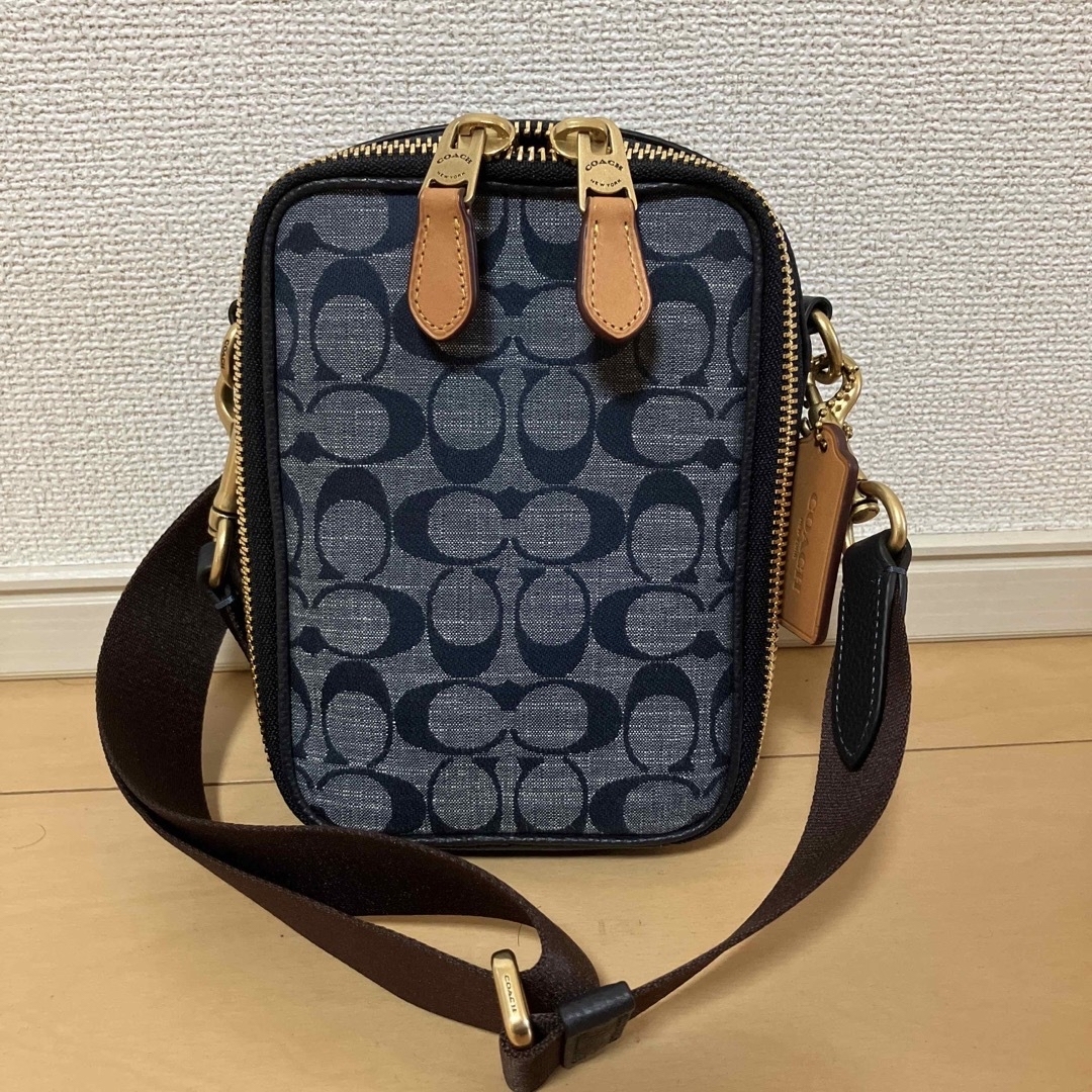 COACH ショルダーバッグ　C8235 斜めがけ　ユニセックス 1