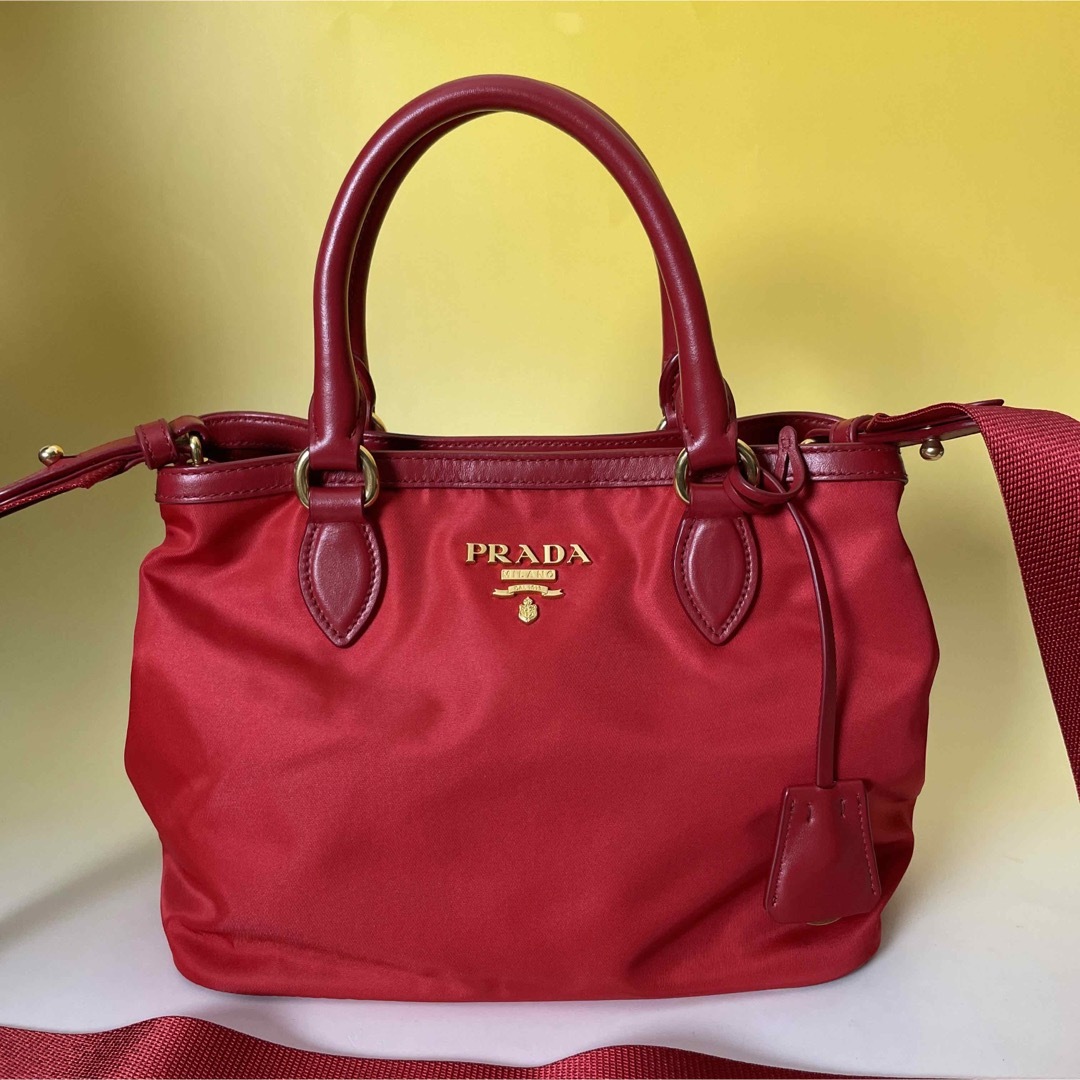 PRADA - Prada 極美品 2way 赤 ナイロン レザー メタル ハンドバッグ