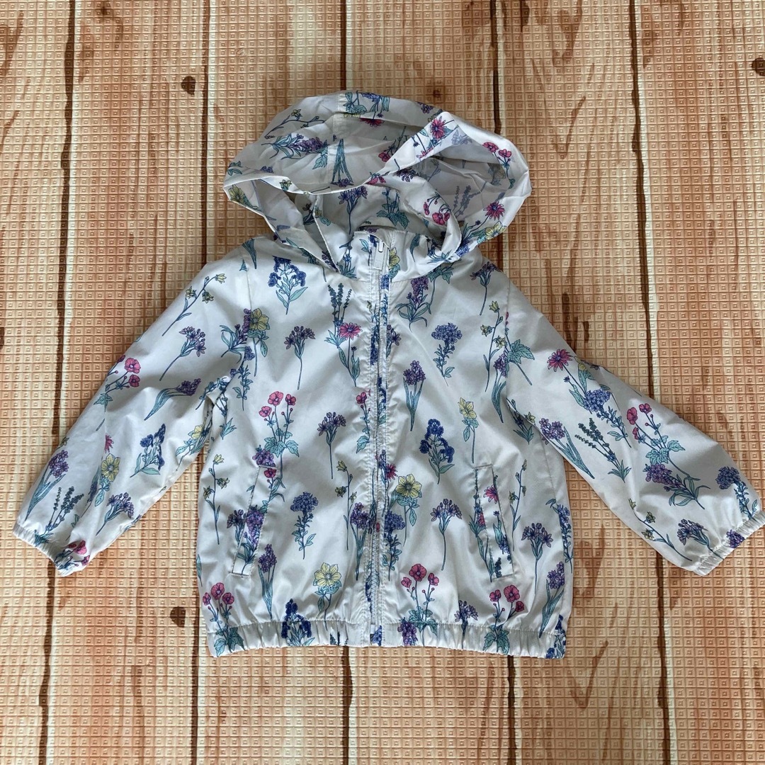 GAP Kids(ギャップキッズ)のGAP キッズ　ナイロンジャケット キッズ/ベビー/マタニティのキッズ服女の子用(90cm~)(ジャケット/上着)の商品写真