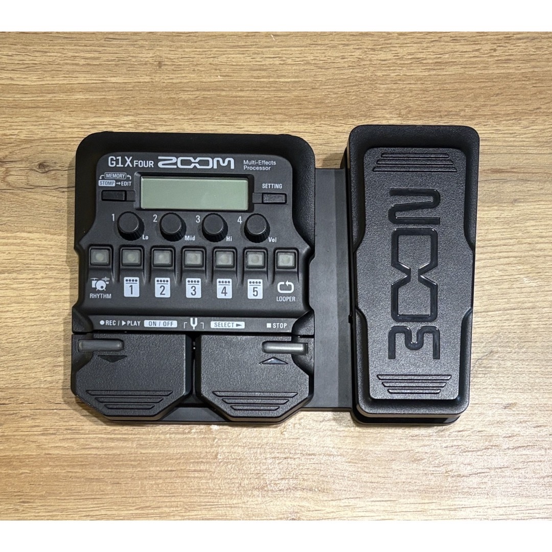 Zoom(ズーム)のZOOM / G1X FOUR 【中古】【USED】ギター用マルチエフェクター 楽器のギター(エフェクター)の商品写真