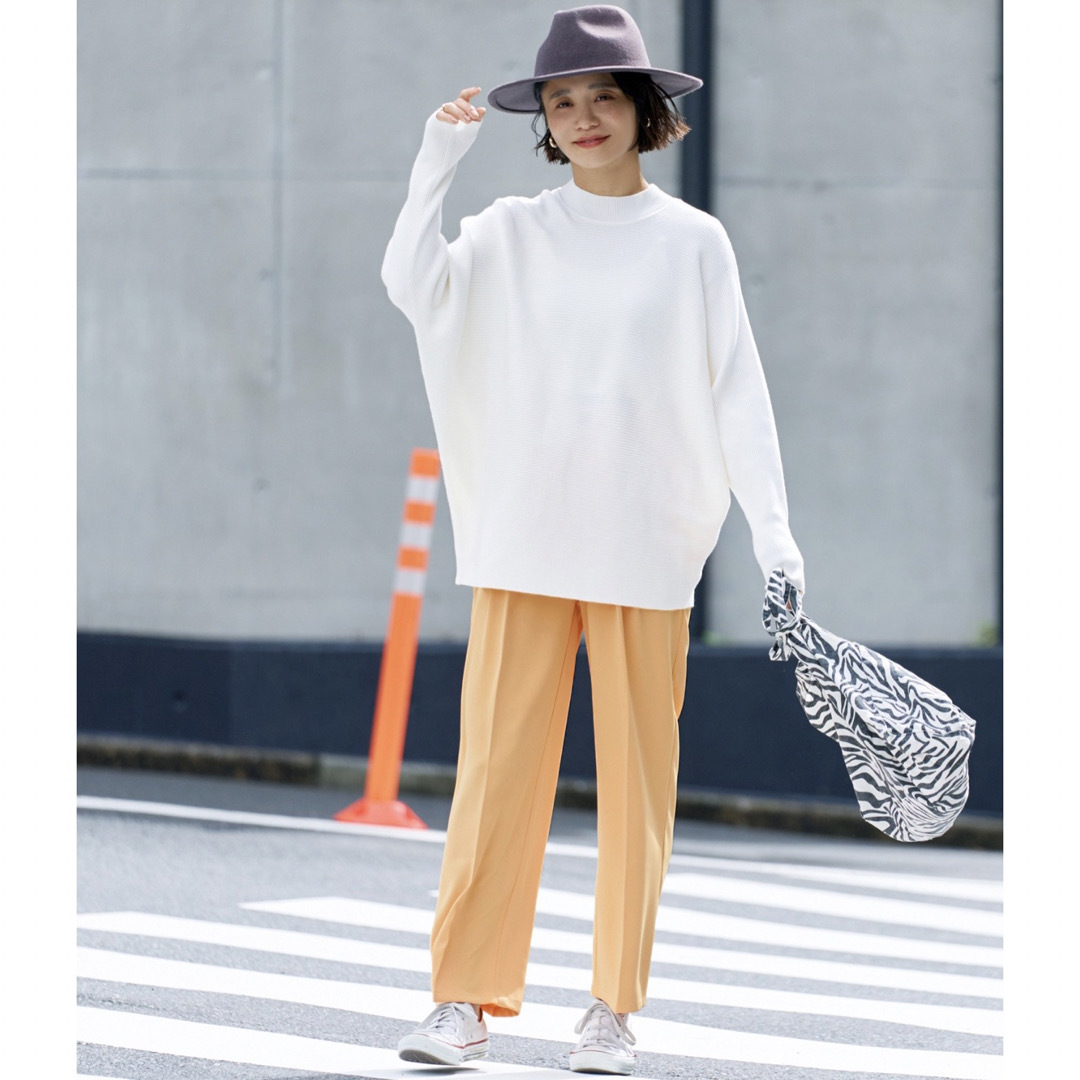 ZARA(ザラ)のスラックスパンツ オレンジ【新品未使用】 レディースのパンツ(カジュアルパンツ)の商品写真