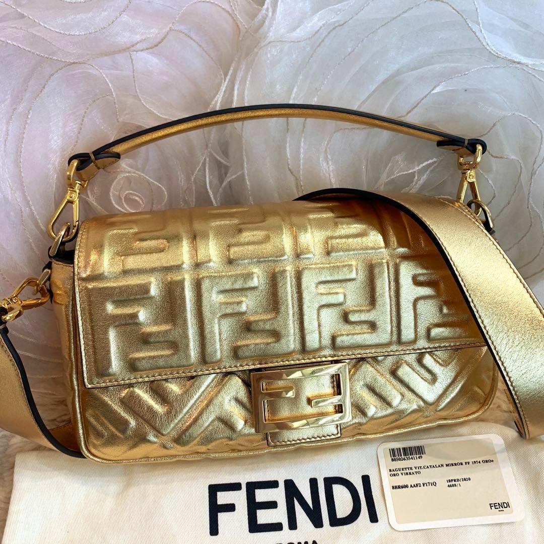 美品☆FENDI フェンディ セレリア 肩掛け ワンショルダーバッグ 保存袋-