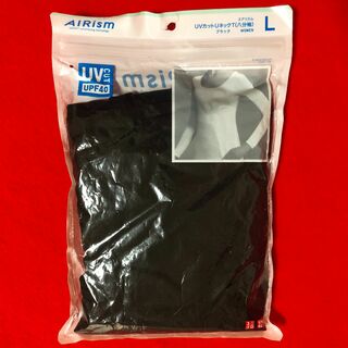 ユニクロ(UNIQLO)のユニクロエアリズムUVカットUネックT八分袖ブラックLサイズ：接触冷感・吸湿放湿(Tシャツ(長袖/七分))