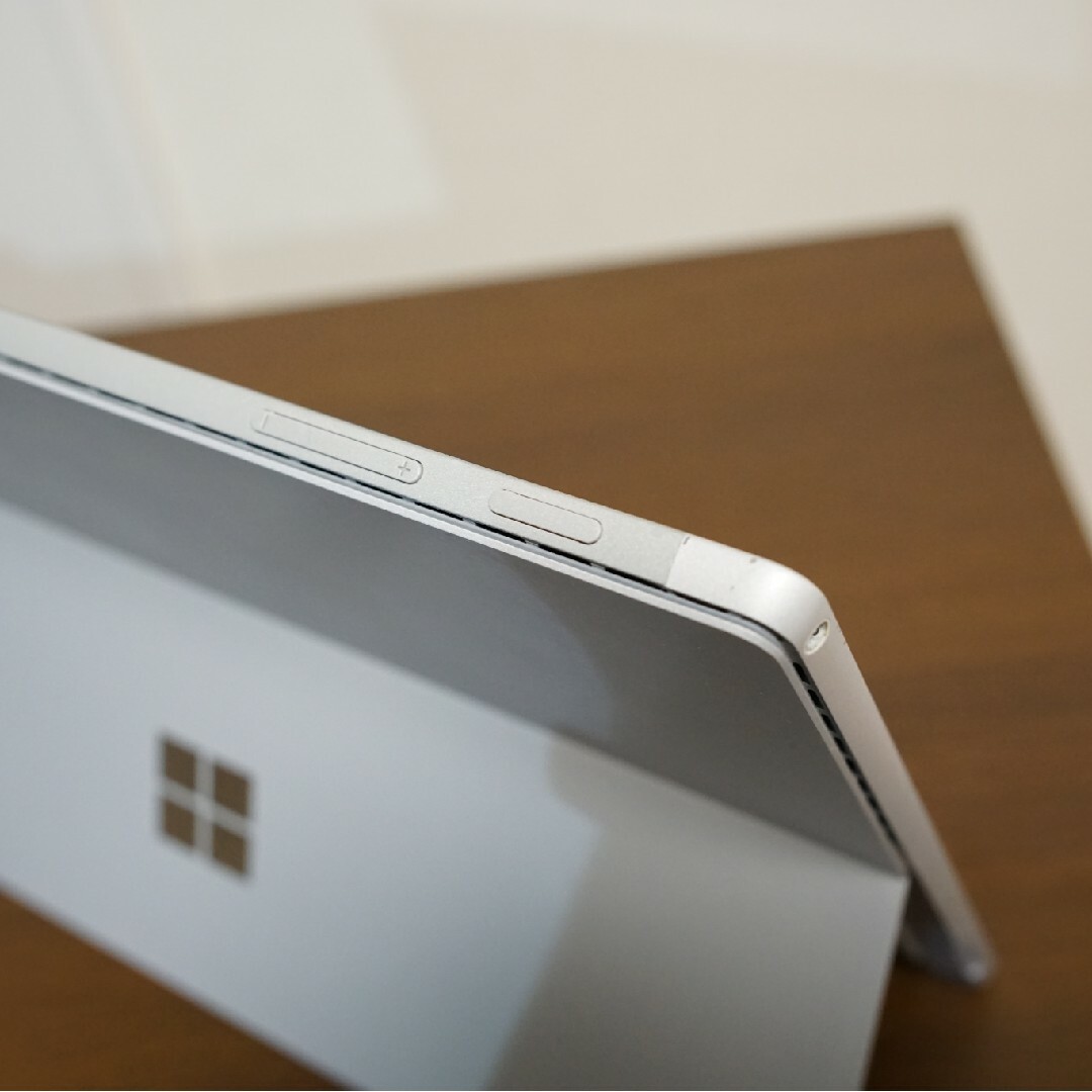 箱付き！Surface pro 4 ペンandタイプカバー付き！(値下げしました