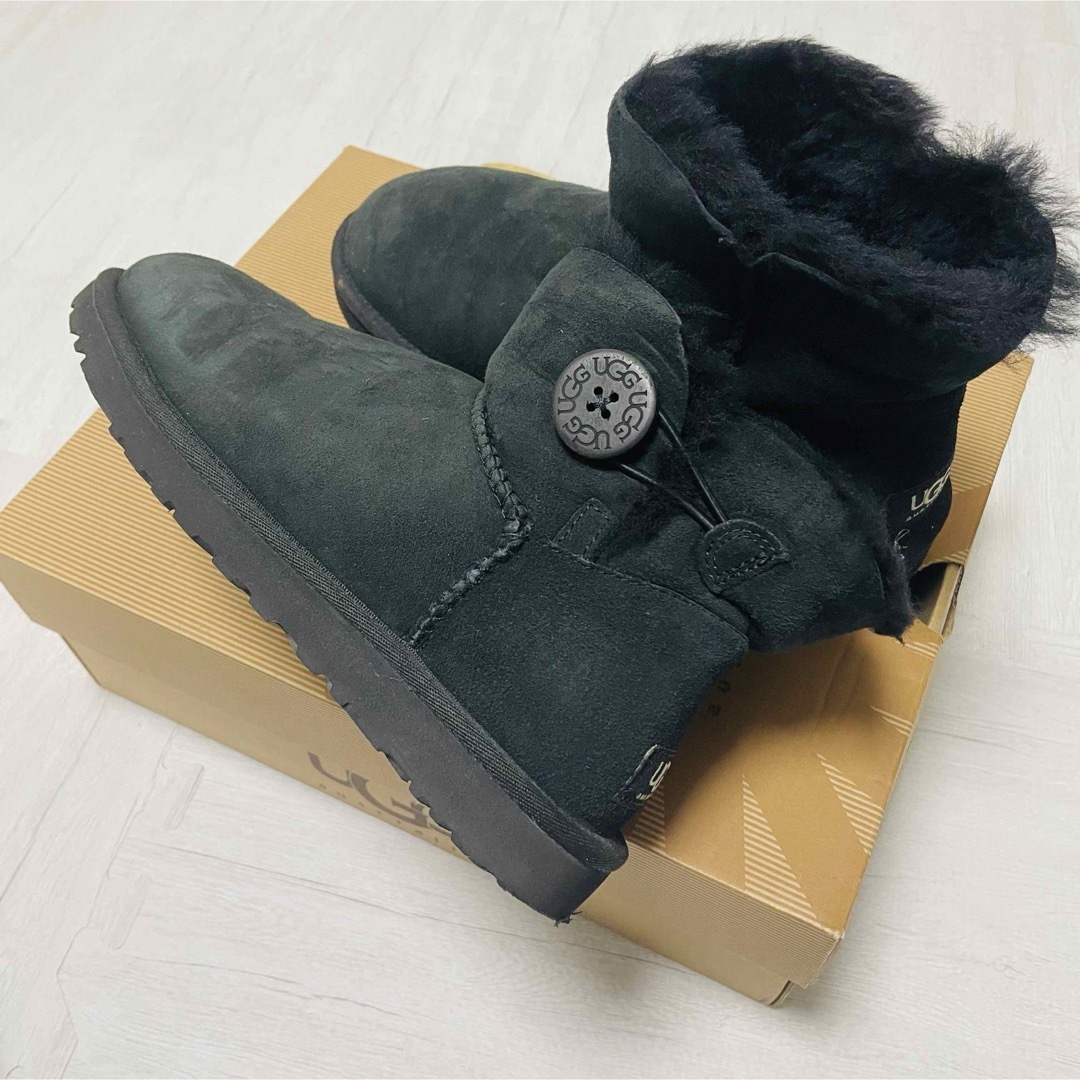 06 UGG ムートンブーツ ブーツ モカシン ムートン