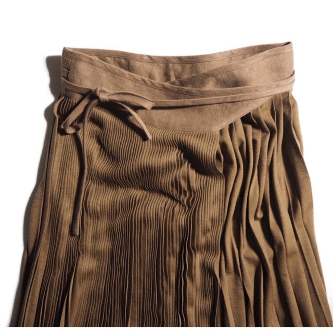 ATON(エイトン)のATON エイトン  プリーツラップスカートcaban bacca フミカウチダ レディースのスカート(ロングスカート)の商品写真