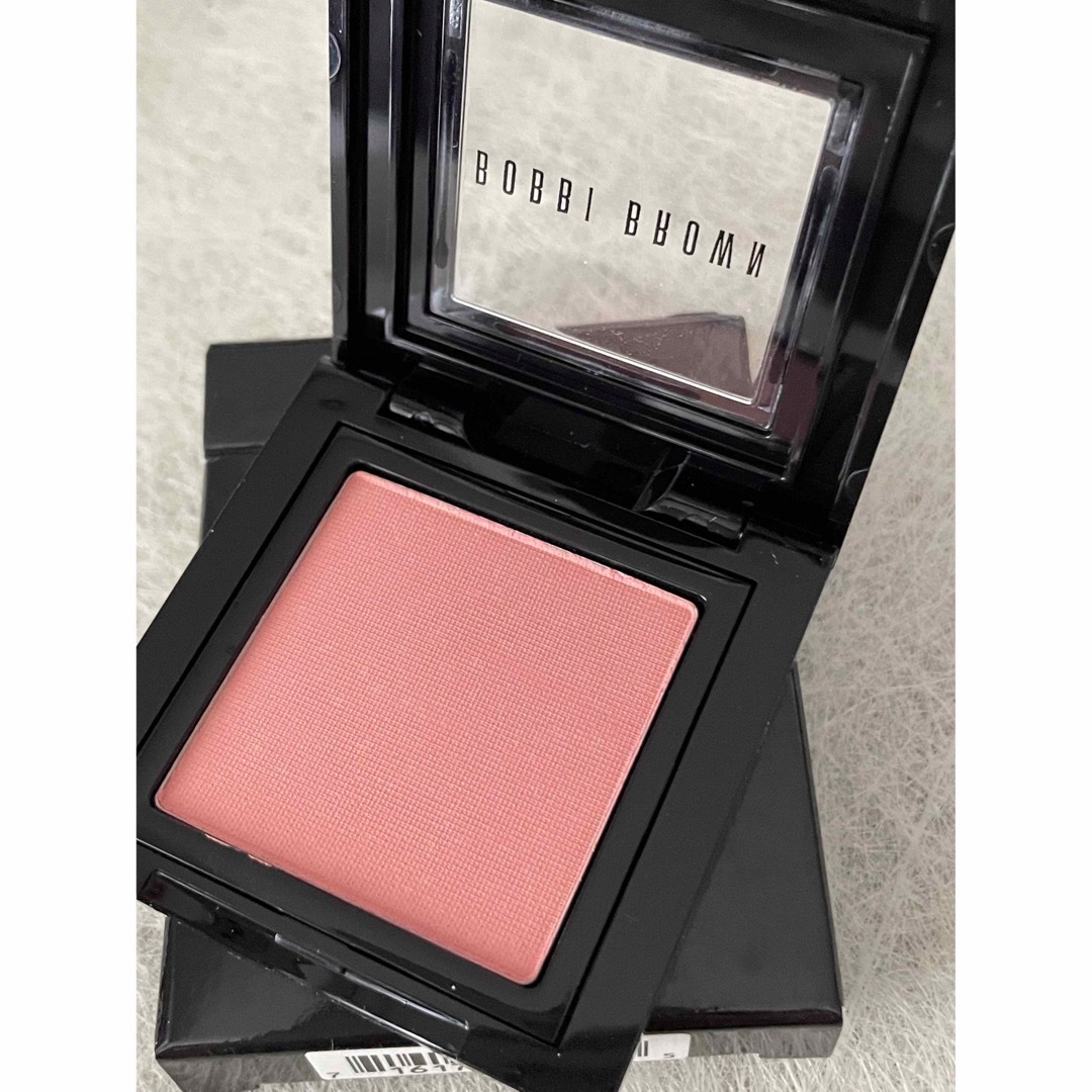 BOBBI BROWN(ボビイブラウン)のボビィブラウン　チーク コスメ/美容のベースメイク/化粧品(チーク)の商品写真