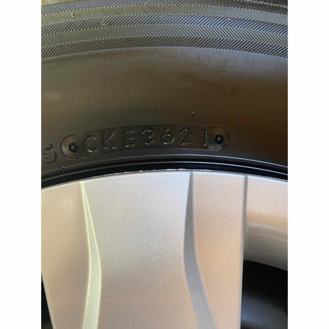 さとちゃん様専用 ハイエース 新車外し タイヤ 純正ホイールキャップ