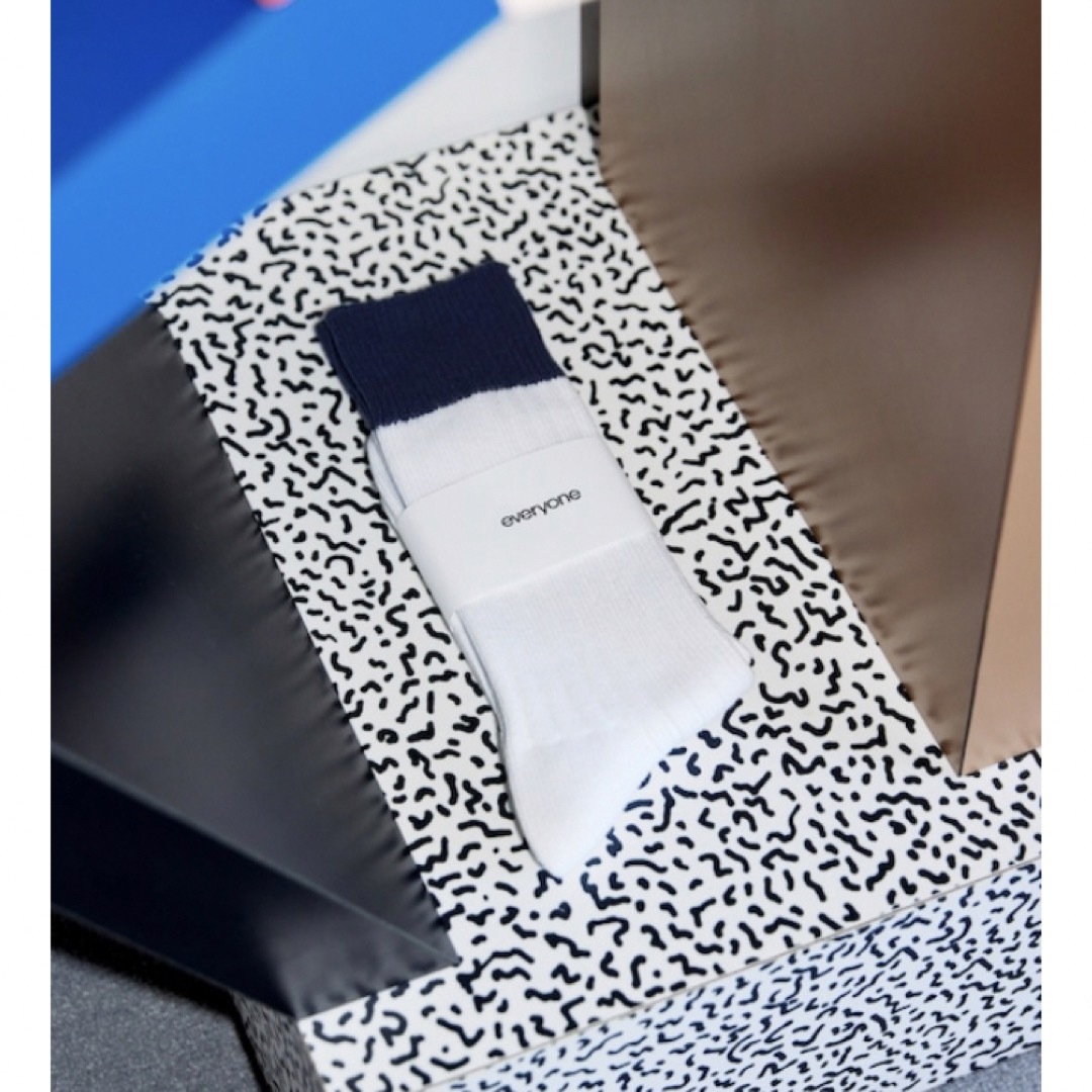 everyone 2-tone socks (WHITE/NAVY) 靴下 | フリマアプリ ラクマ