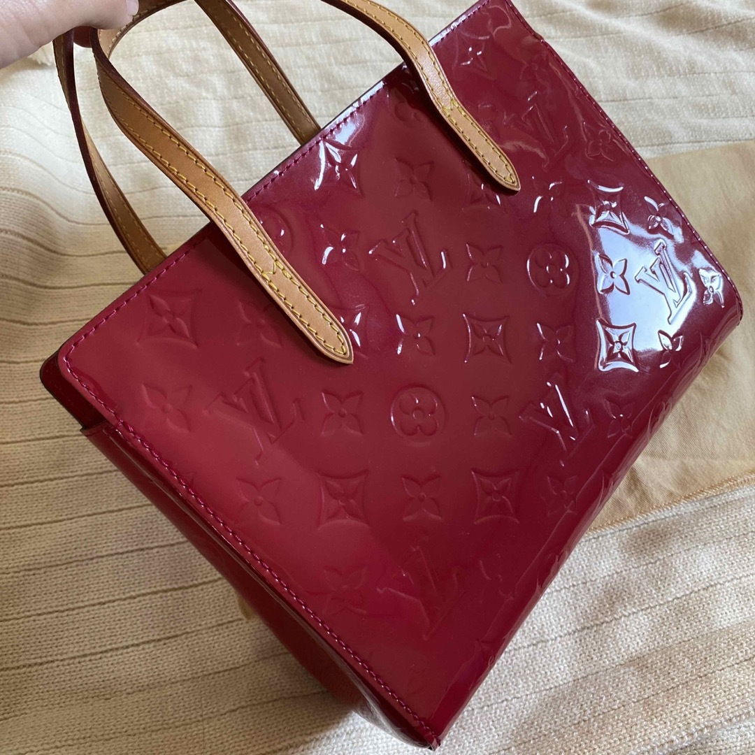 LOUIS VUITTON(ルイヴィトン)のルイヴィトン　ヴェルニ　カタリーナ　BB レディースのバッグ(ハンドバッグ)の商品写真