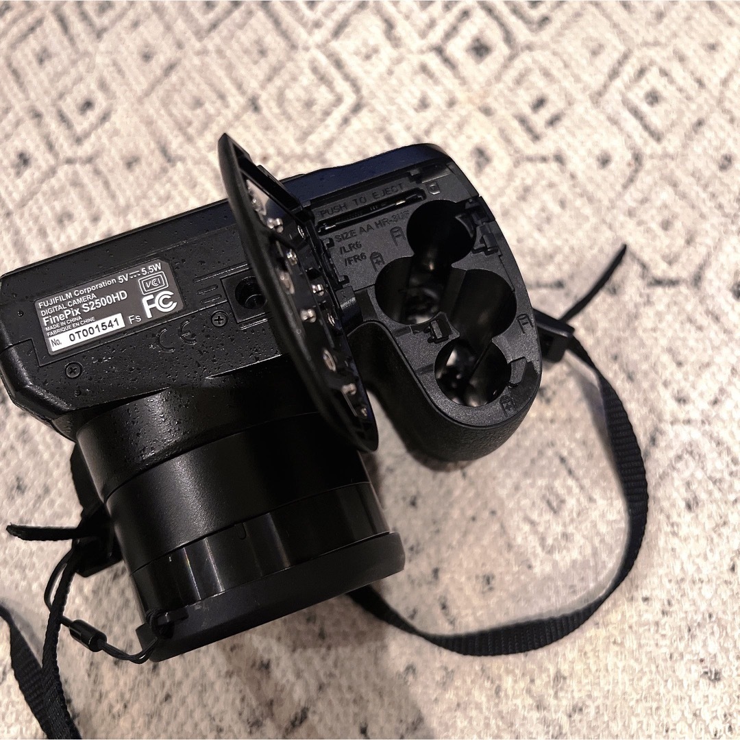 富士フイルム FinePix カメラ ボディー