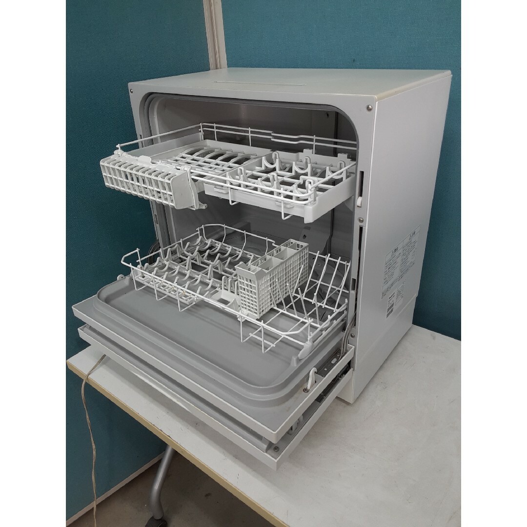 2020年製　パナソニック食器洗い乾燥機　NP-TAE7 (NP-TA4同等品)