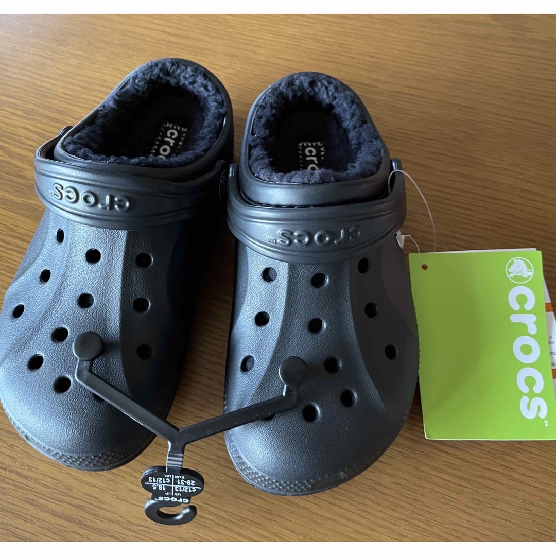 crocs - クロックス.サンダル.新品未使用品.タグ付き.キッズ.ボア付き