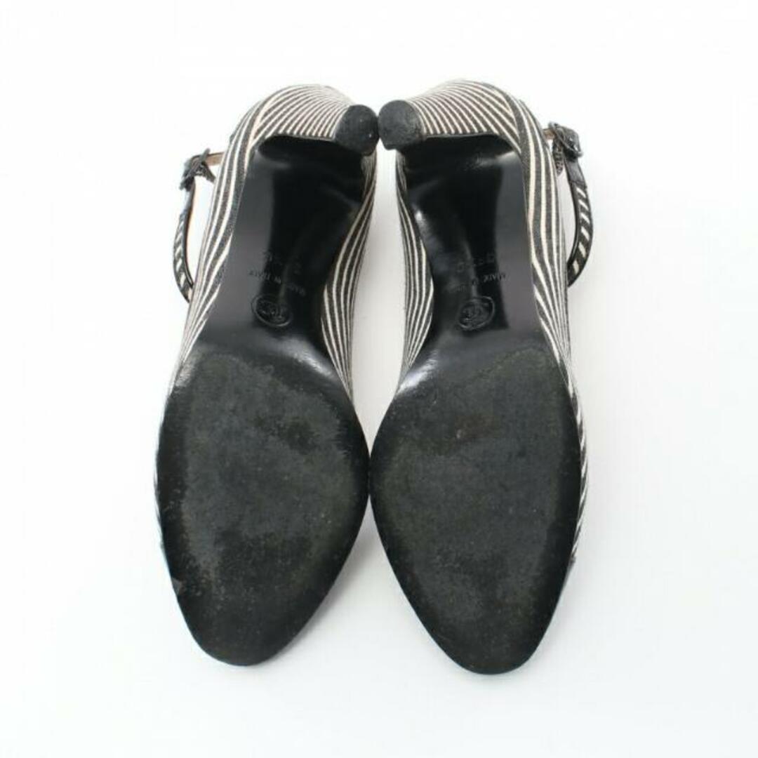 CHANEL(シャネル)のココマーク パンプス ストライプ キャンバス エナメルレザー ブラック ホワイト レディースの靴/シューズ(ハイヒール/パンプス)の商品写真