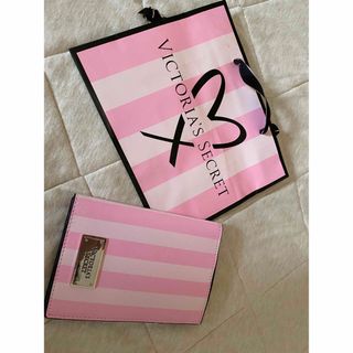Victoria's Secret ヴィクトリアズシークレット パスポートケース