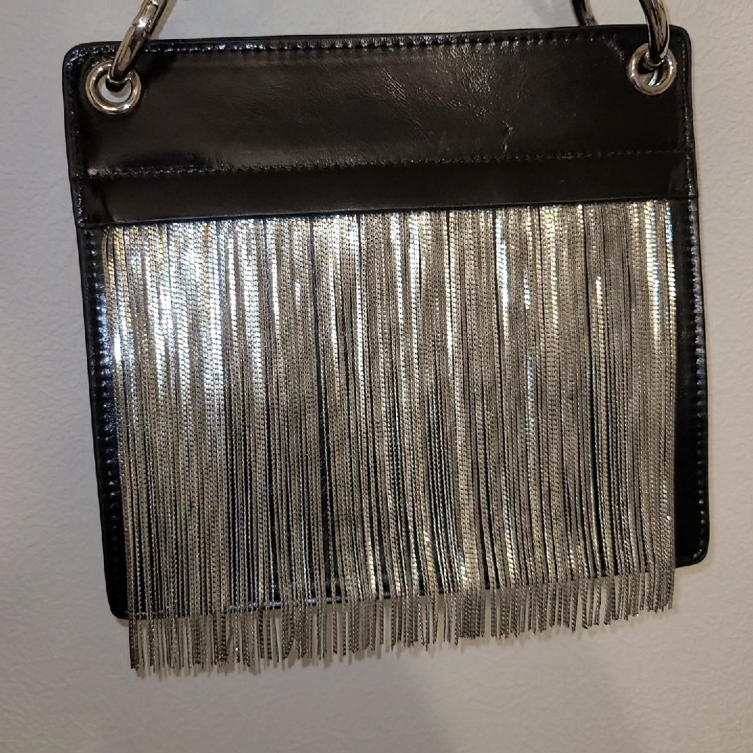 Ameri VINTAGE(アメリヴィンテージ)のUNDRESSED CHAIN FRINGE BAG レディースのバッグ(ハンドバッグ)の商品写真