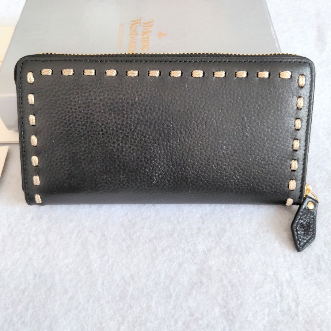 Vivienne Westwood(ヴィヴィアンウエストウッド)のヴィヴィアンウェストウッド 長財布 ブラック ラウンドファスナー 黒 レディースのファッション小物(財布)の商品写真