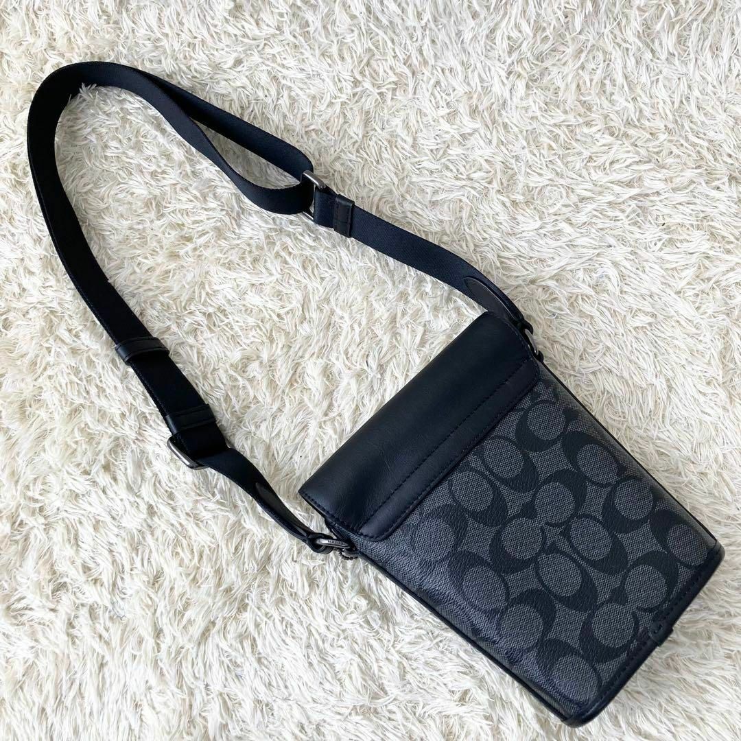 COACH - 極美品 COACHトラックスモール シグネチャー レザー PVC 黒の