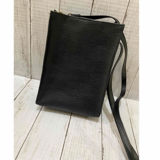 スクエアショルダーバッグ☆ブラック