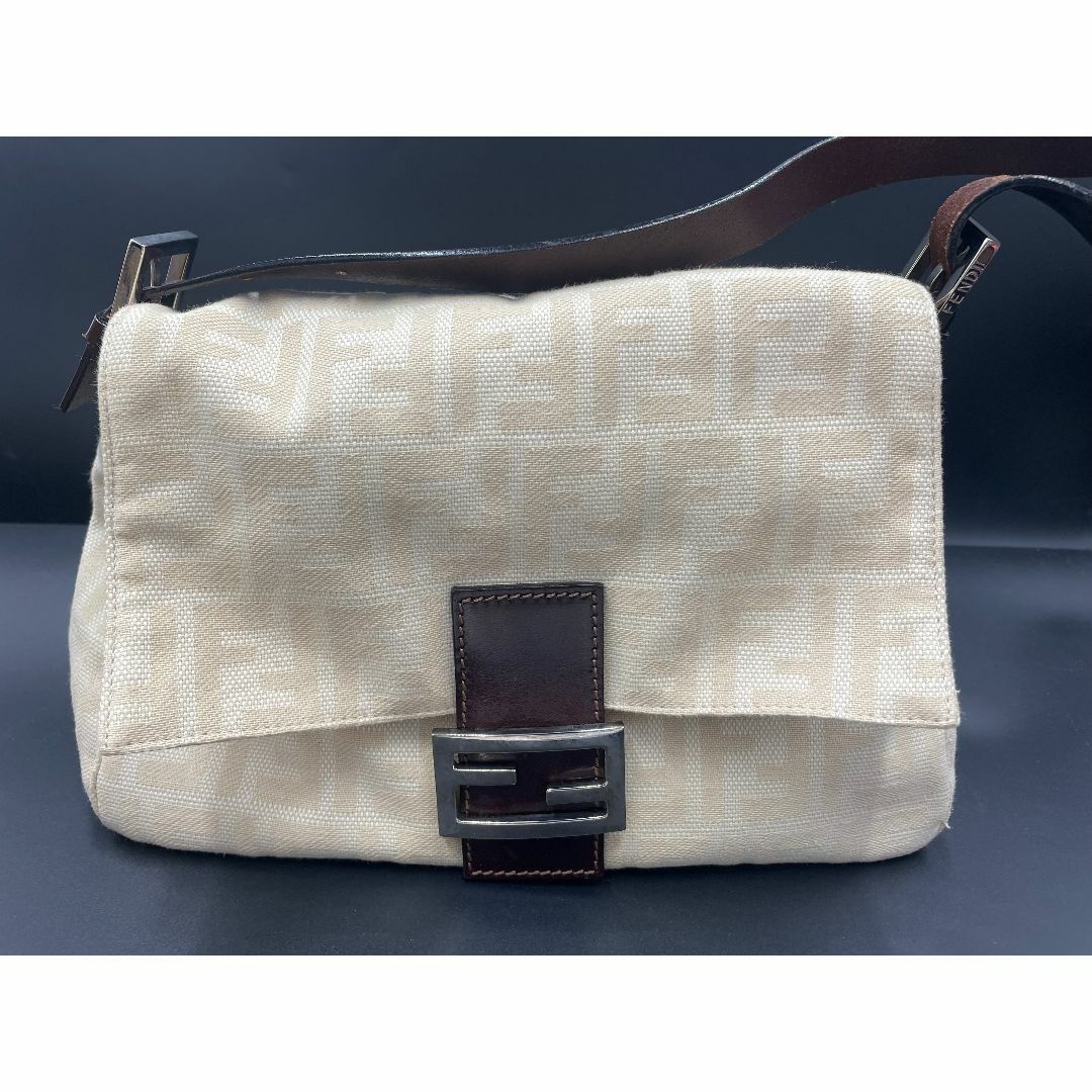 FENDI - FENDI フェンディ マンマバケット ズッカ ベージュ