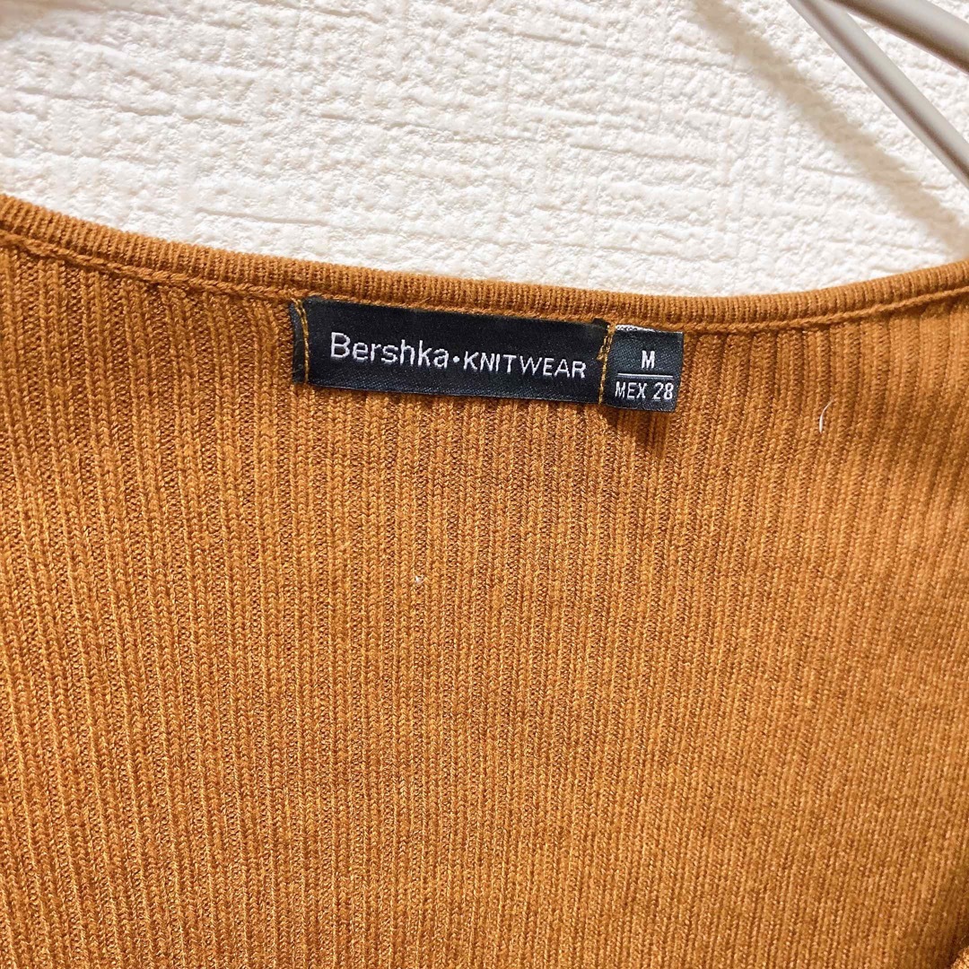 Bershka(ベルシュカ)のベルシュカ　リブ　カットソー　長袖　ブラウン　M レディースのトップス(カットソー(長袖/七分))の商品写真