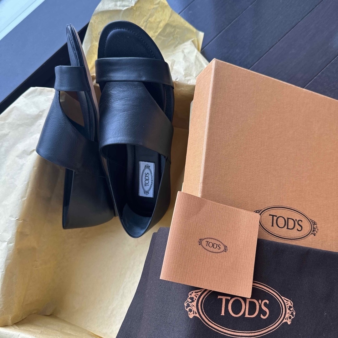 TOD'S サンダルSANDALO 36 新品 | フリマアプリ ラクマ