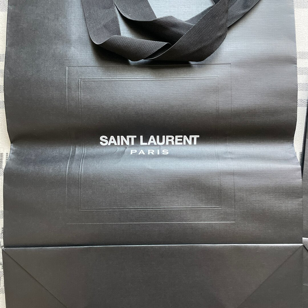 Saint Laurent(サンローラン)のSAINT LAURENT サンローラン　紙袋　手提げ袋　ショッパー大　1点 レディースのバッグ(ショップ袋)の商品写真