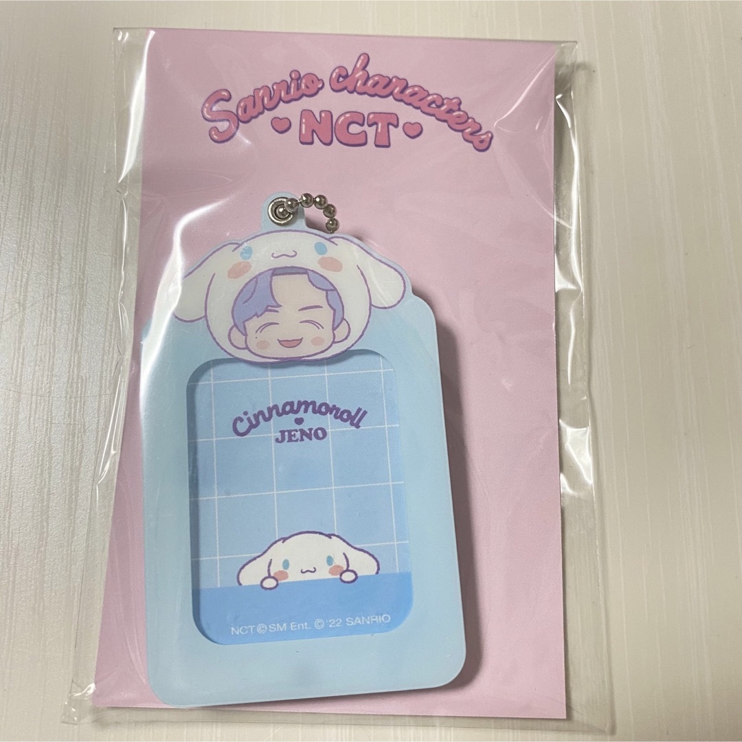 ジェノ　ミニアクリルフォトホルダー　サンリオ　Sanrio JENO NCT D | フリマアプリ ラクマ