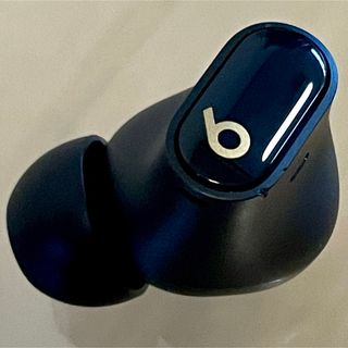 Beats by Dr Dre - 国内正規品☆美品☆Beats Studio Buds + ブラック左 ...