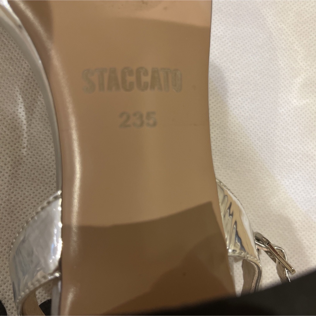 STACCATO - STACCATO パールリボンフリーリーサンダルの通販 by a 