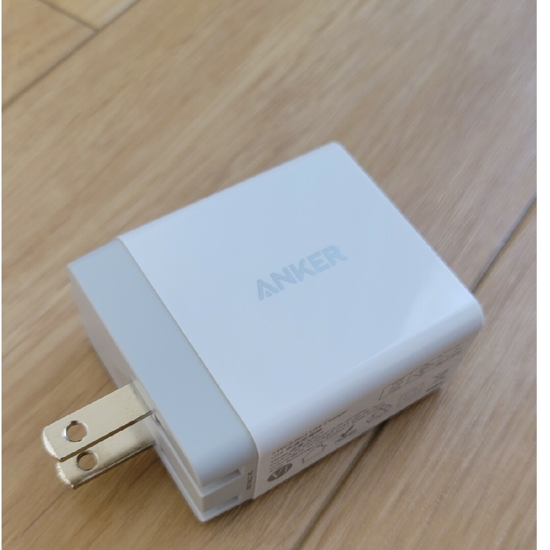 Anker(アンカー)のANKER 24W 2-Port スマホ/家電/カメラの生活家電(変圧器/アダプター)の商品写真