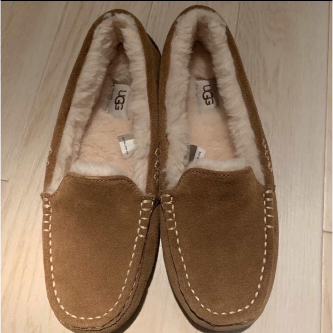 UGG 新品未使用モカシン　人気色